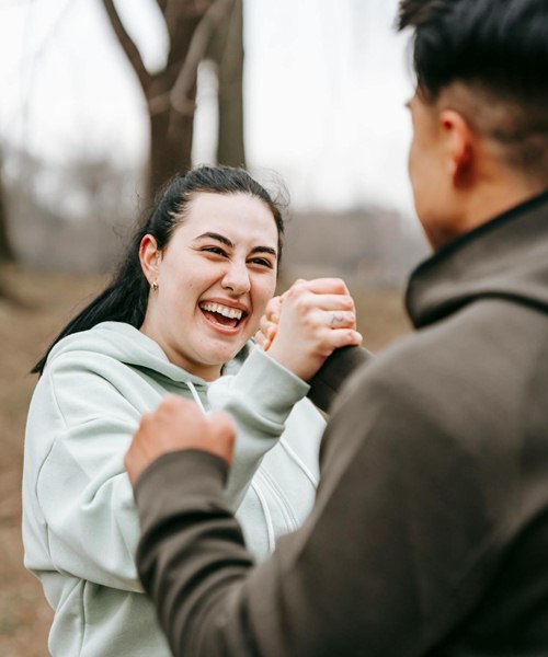 Friends enjoying friendship after a  conflict.